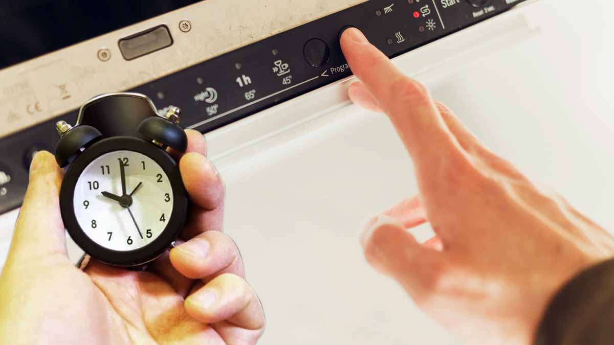 Heures creuses 2025 : voici l’heure parfaite pour démarrer sa machine afin d’alléger sa facture d’électricité !