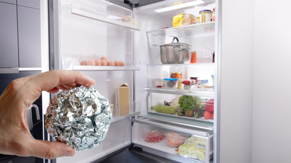 Glissez une boule de papier aluminium au frigo cette nuit : vous allez être bluffé !