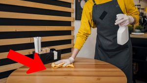 Comment restituer la brillance d’antan de vos meubles en bois avec un seul ingrédient ?
